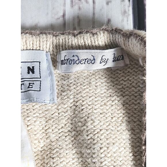 Vintage Jantzen Sweater Vest Women's M Embroidered With Wooden Buttons & Beading - Picture 9 of 12